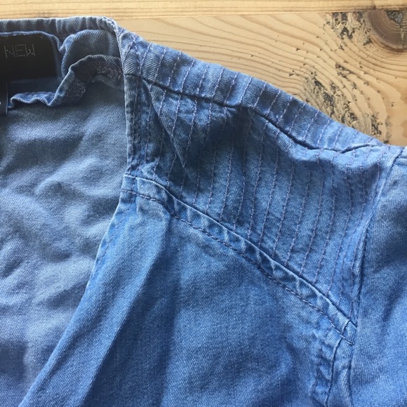 Forever New jean envelope jean jacket - Picture 5 of 8